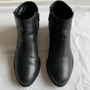 Antonio Melani Booties